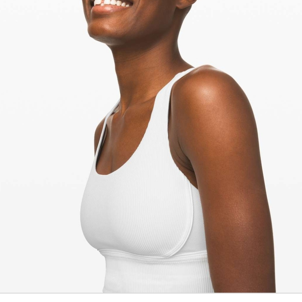 Lululemon - Picture 2 of 5